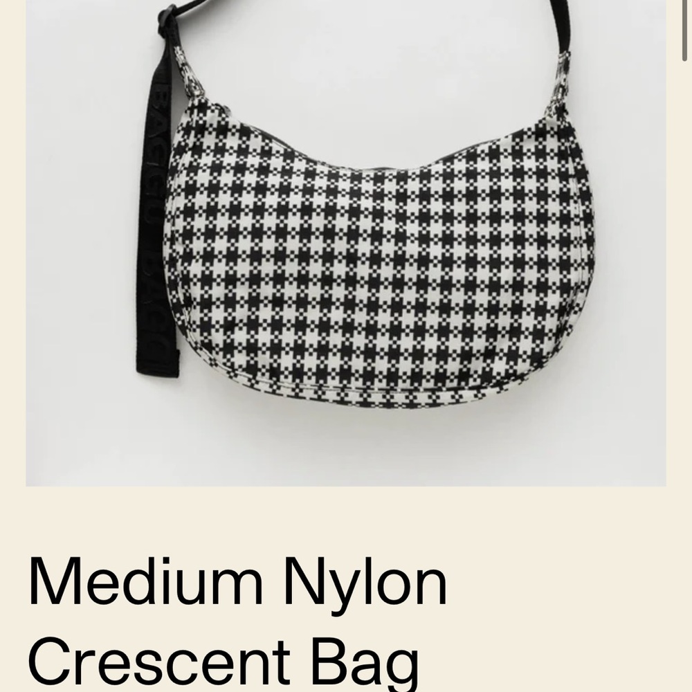 NWT Baggu Crescent Bag in B&W Pixel Gingham